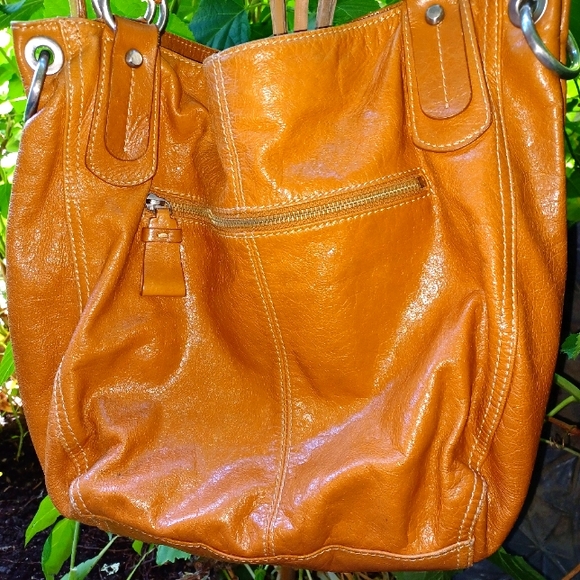 Gillivo Design Studio Leather Bag - Picture 3 of 4